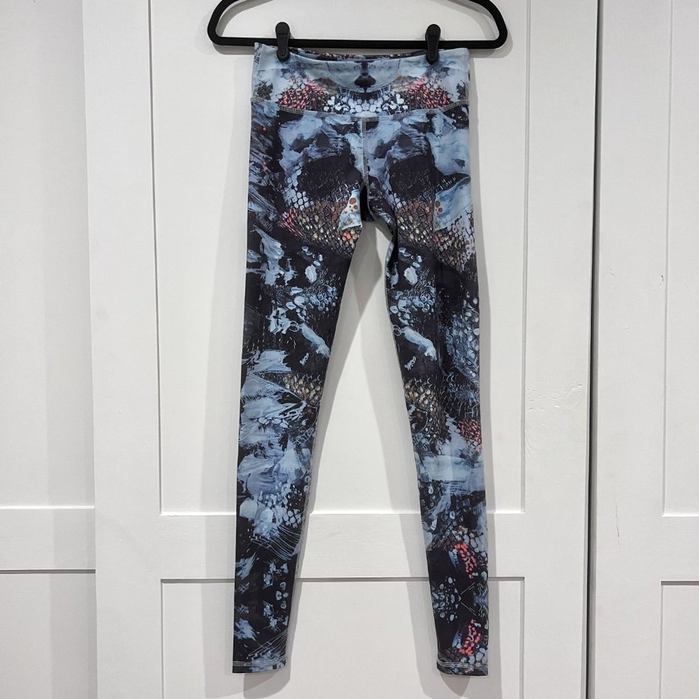 Mika Yogawear Leggings Snakeskin Multicolored Graffiti Long, Size S